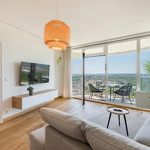 https://best-butler-skyline-lodge-city-apartment-netflix.com-bavaria.com